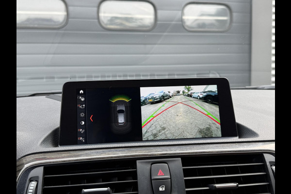 BMW 1-serie 120i High Executive | Camera | Harmon Kardon | Navigatie | Lederen Bekleding | Memory Stoelen |