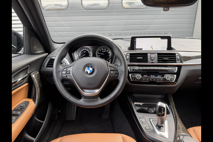 BMW 1-serie 120i High Executive | Camera | Harmon Kardon | Navigatie | Lederen Bekleding | Memory Stoelen |
