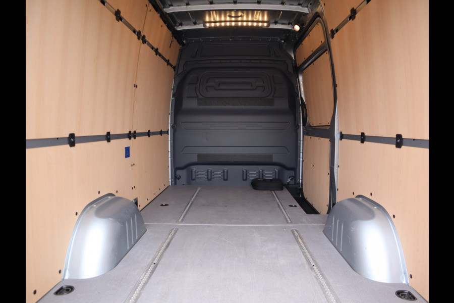 Mercedes-Benz eSprinter 314 56 kWh WLPT 181 km - L2H2 RWD - AC + DC Snelladen - WB 367 cm