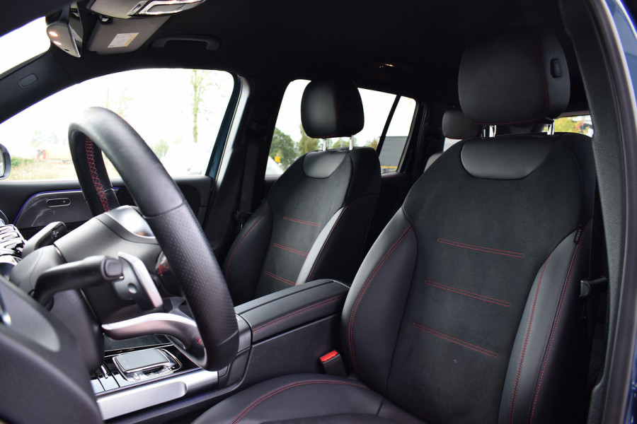 Mercedes-Benz Glb 200 Business Solution AMG | Leer/ Alcantara | Ambiant | Stoelverw. | Camera
