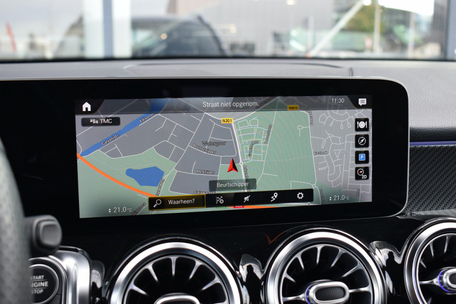 Mercedes-Benz Glb 200 Business Solution AMG | Leer/ Alcantara | Ambiant | Stoelverw. | Camera
