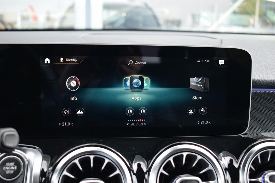 Mercedes-Benz Glb 200 Business Solution AMG | Leer/ Alcantara | Ambiant | Stoelverw. | Camera