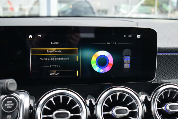 Mercedes-Benz Glb 200 Business Solution AMG | Leer/ Alcantara | Ambiant | Stoelverw. | Camera