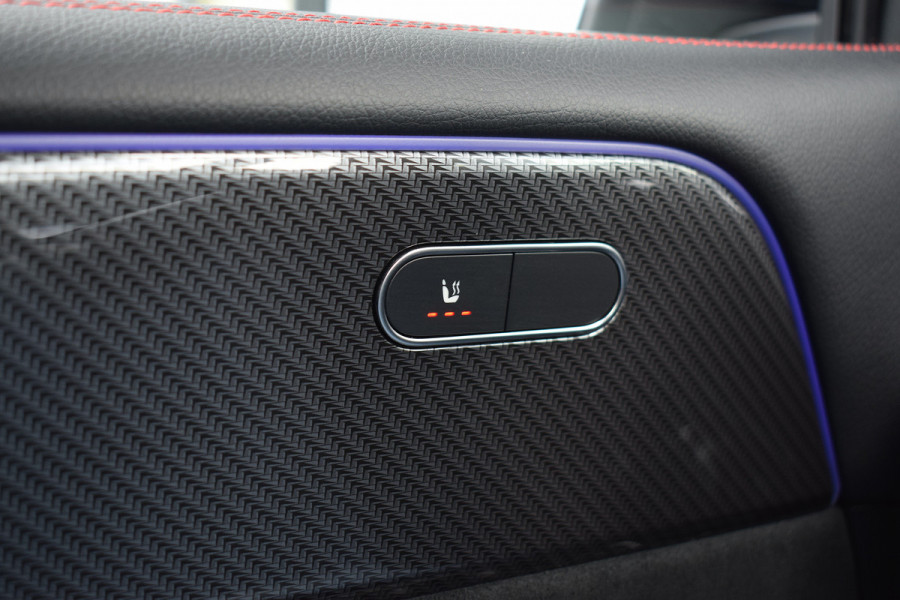 Mercedes-Benz Glb 200 Business Solution AMG | Leer/ Alcantara | Ambiant | Stoelverw. | Camera