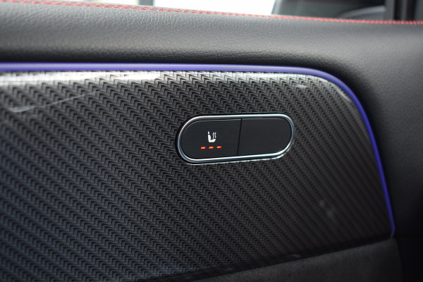 Mercedes-Benz Glb 200 Business Solution AMG | Leer/ Alcantara | Ambiant | Stoelverw. | Camera