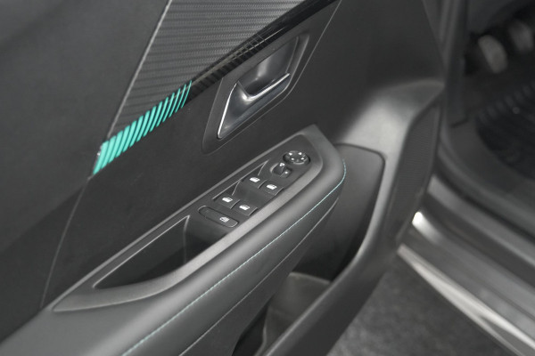 Peugeot 208 PureTech 100 Allure Pack | Camera | Apple Carplay | Stoelverwarming | Parkeersensoren