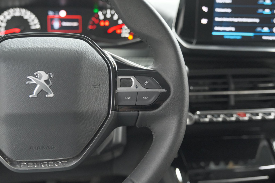 Peugeot 208 PureTech 100 Allure Pack | Camera | Apple Carplay | Stoelverwarming | Parkeersensoren
