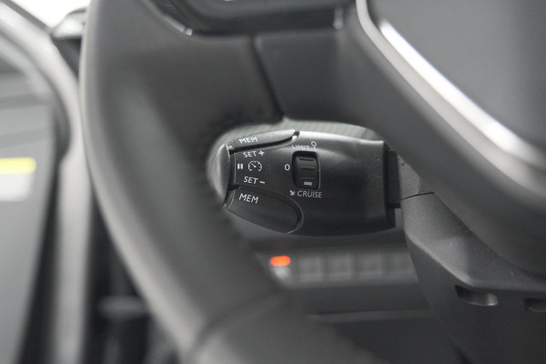 Peugeot 208 PureTech 100 Allure Pack | Camera | Apple Carplay | Stoelverwarming | Parkeersensoren