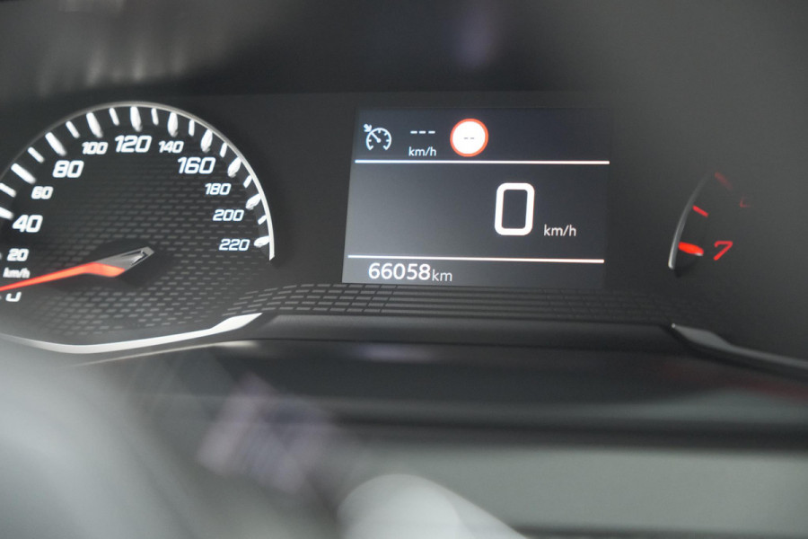 Peugeot 208 PureTech 100 Allure Pack | Camera | Apple Carplay | Stoelverwarming | Parkeersensoren