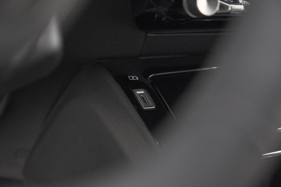 Peugeot 208 PureTech 100 Allure Pack | Camera | Apple Carplay | Stoelverwarming | Parkeersensoren