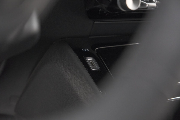 Peugeot 208 PureTech 100 Allure Pack | Camera | Apple Carplay | Stoelverwarming | Parkeersensoren