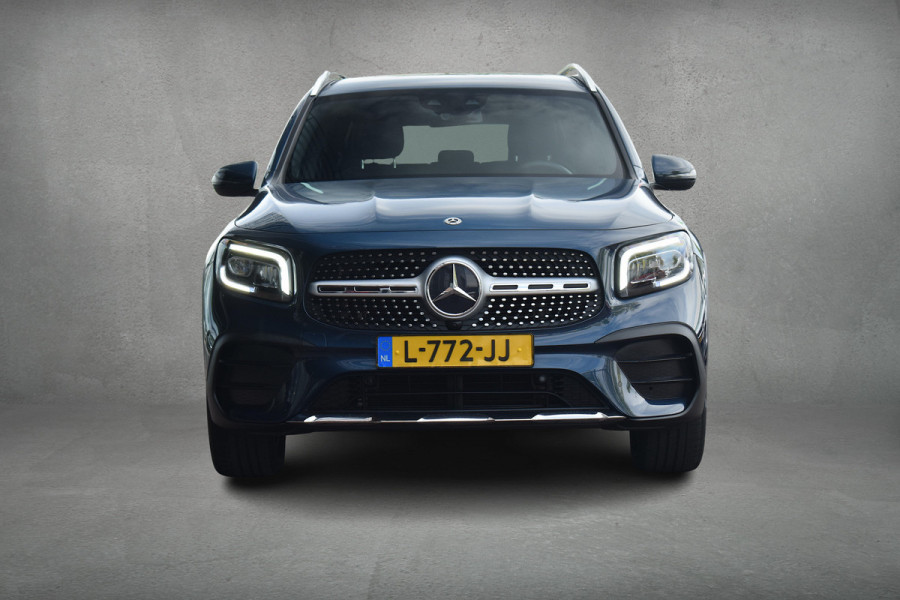 Mercedes-Benz Glb 200 Business Solution AMG | Leer/ Alcantara | Ambiant | Stoelverw. | Camera