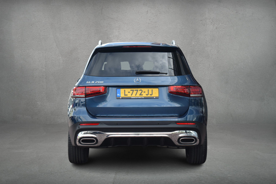 Mercedes-Benz Glb 200 Business Solution AMG | Leer/ Alcantara | Ambiant | Stoelverw. | Camera