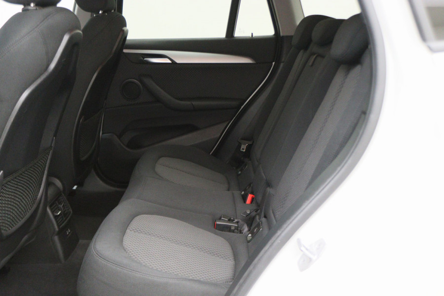 BMW X1 sDrive18i Executive Automaat