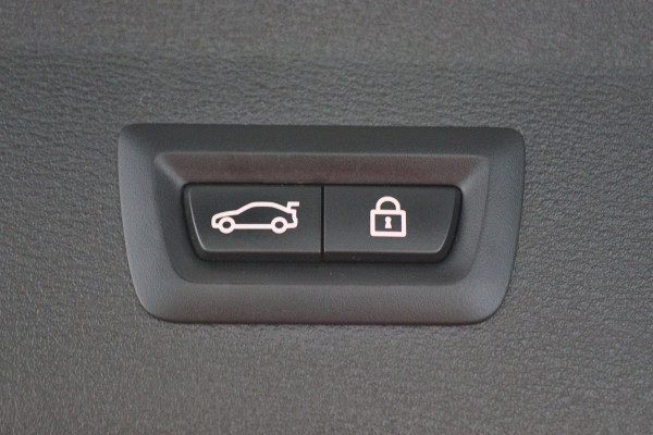 BMW X1 sDrive18i Executive Automaat