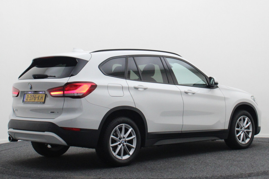 BMW X1 sDrive18i Executive Automaat