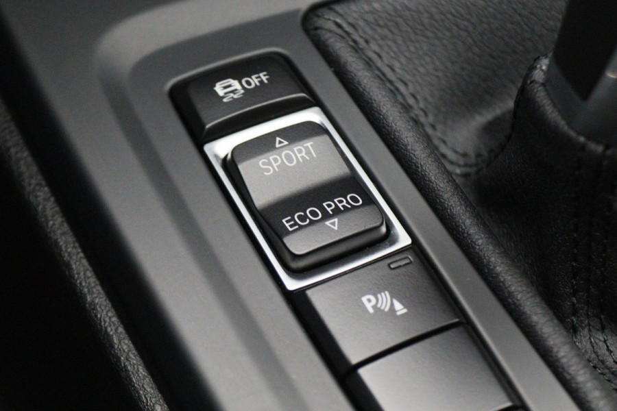 BMW X1 sDrive18i Executive Automaat