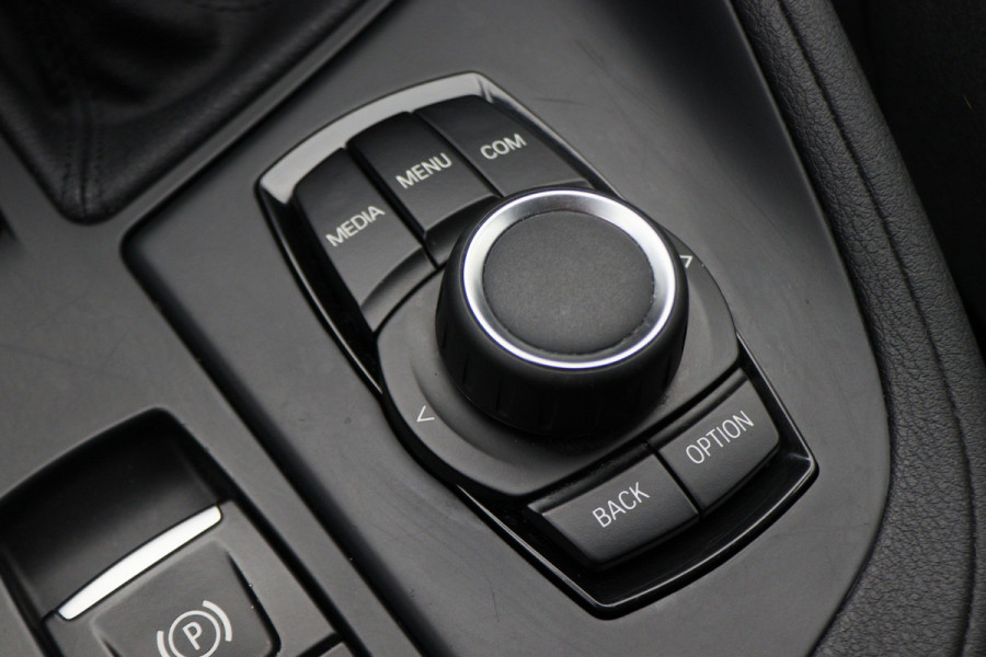 BMW X1 sDrive18i Executive Automaat