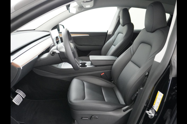 Tesla Model Y Performance AWD 75 kWh VAN: 41.900,- VOOR: 39.330,- UW HERFSTVOORDEEL: 2.570,- TREKHAAK | RIJKLAARPRIJS INCL. TESLA GARANTIE t/m 03-2027/80.000km accu en aandrijflijn t/m 03-2031/192.000km