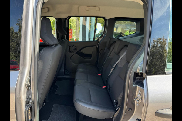 Renault Kangoo Family TCe 100 Edition One / Navi / Parkeerhulp achter Renault Kangoo Family TCe 100 Edition One / Navi / Parkeerhulp achter