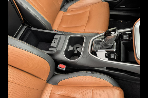 Subaru Outback 2.5i Premium Automaat Adaptive cruise Climate control Stuur-/stoelverwarming voor/achter Schuif-/kanteldak Leer