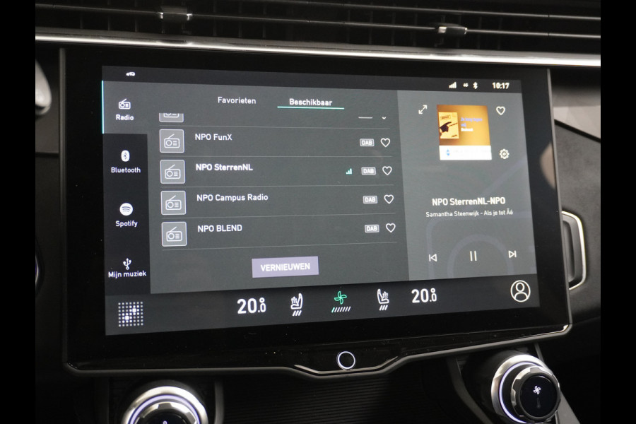 Lynk & Co 01 1.5 PHEV AUT-7 261pk Pano-Schuif-K-dak 20" 360°Camera Apple Carplay Android Auto Adaptive-Cruise Navi Pdc Ecc Keyless Led Plug-I Elek.Memory.Stoel File assistent Dodehoek detector Elektrisch bedienbare achterklep Rijstrooksensor Wifi Verkeersbord detectie 425Nm koppel 3,7kw laadvermogen A-label Euro 6 Hybride Benzine/Elektrisch rijden tot ca.69km 1.800kg trekvermogen