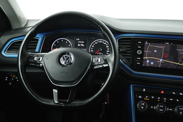 Volkswagen T-Roc 1.5 TSI Sport (NAVIGATIE, CLIMA, PARKEERSENSOREN, STOELVERWARMING, GOED ONDERHOUDEN)