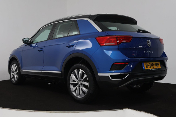 Volkswagen T-Roc 1.5 TSI Sport (NAVIGATIE, CLIMA, PARKEERSENSOREN, STOELVERWARMING, GOED ONDERHOUDEN)