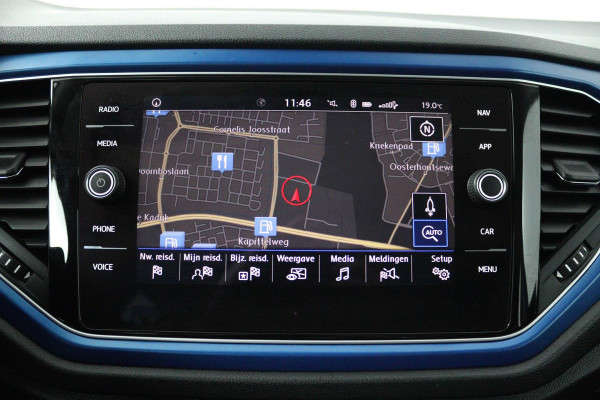 Volkswagen T-Roc 1.5 TSI Sport (NAVIGATIE, CLIMA, PARKEERSENSOREN, STOELVERWARMING, GOED ONDERHOUDEN)