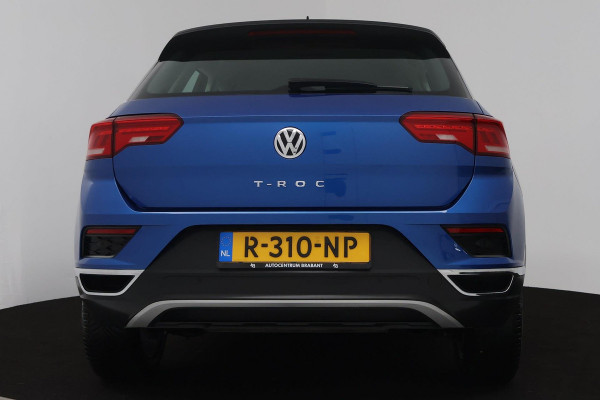 Volkswagen T-Roc 1.5 TSI Sport (NAVIGATIE, CLIMA, PARKEERSENSOREN, STOELVERWARMING, GOED ONDERHOUDEN)