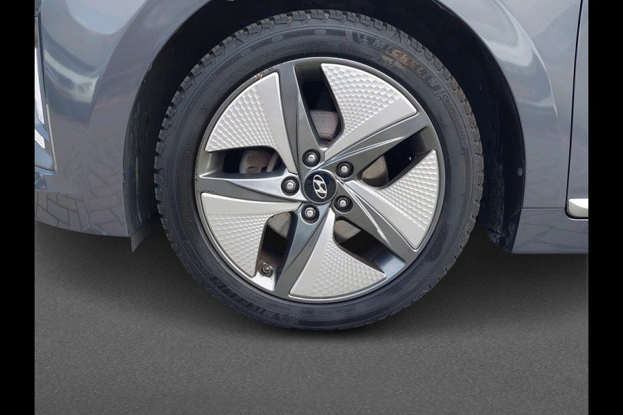Hyundai IONIQ 1.6 GDi Comfort - Plus Automaat | afn. Trekhaak | Navigatie