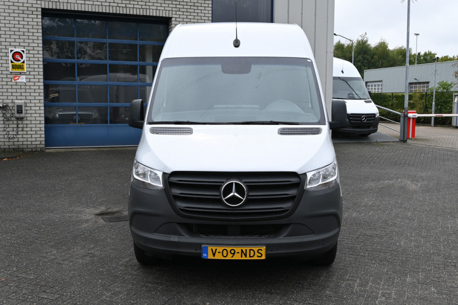 Mercedes-Benz Sprinter 317 CDI L3H2 3500 kg Trekhaak, Geveerde stoel, MBUX navigatie met camera