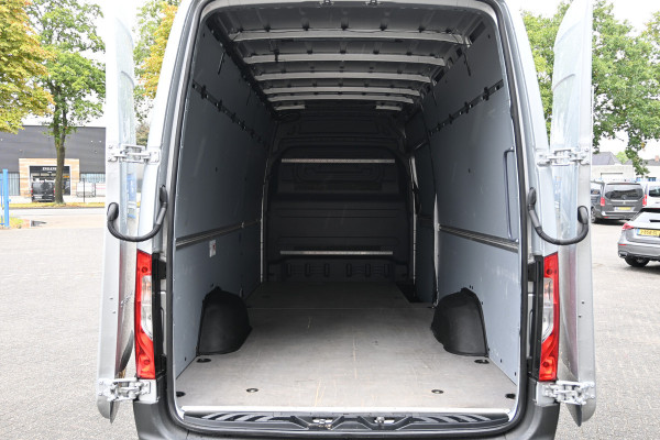 Mercedes-Benz Sprinter 317 CDI L3H2 3500 kg Trekhaak, Geveerde stoel, MBUX navigatie met camera