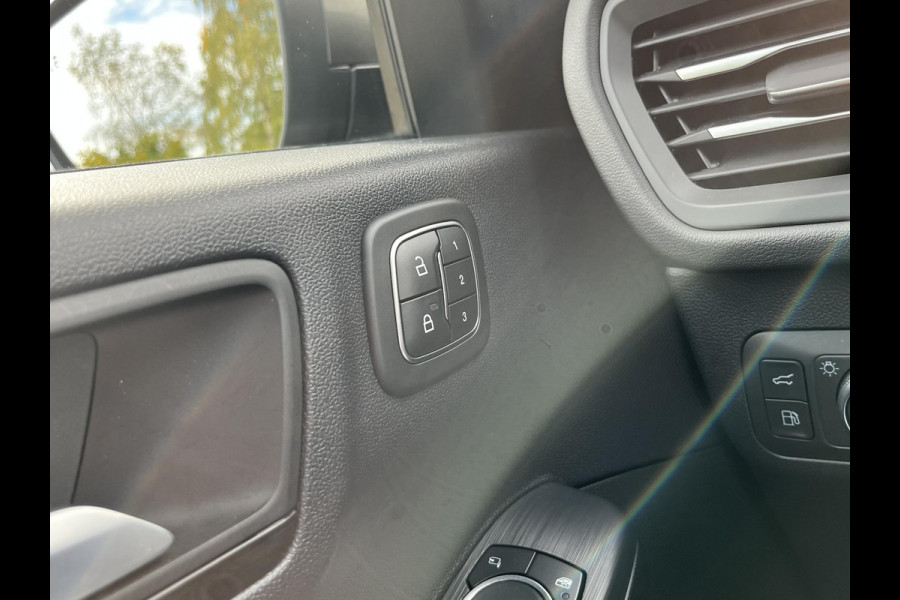 Ford Kuga 2.5 PHEV Vignale 225pk Driver Assist Pack | Technology Pack | Wegklapbare Trekhaak | Winterpack | Memory Seats  | Dealer onderhouden