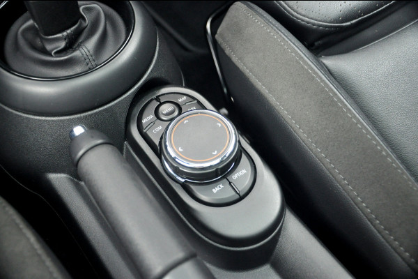 MINI Mini 1.5 Cooper Chili Automaat | Panoramadak | LED | Apple CarPlay