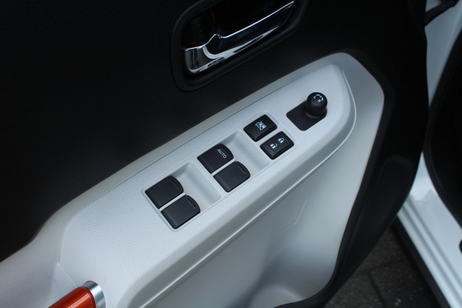 Suzuki Ignis 1.2 90pk Stijl Smart Hybrid NL-Auto NAP Clima Cruise Navi Camera 16"LMV Keyless
