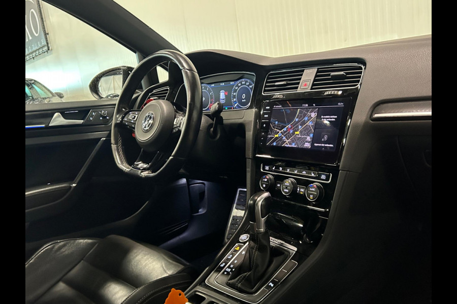 Volkswagen Golf 2.0 TSI 4Motion R | PANO | DYNAUDIO | REMUS UITLAAT | DCC | KURKUMA GEEL