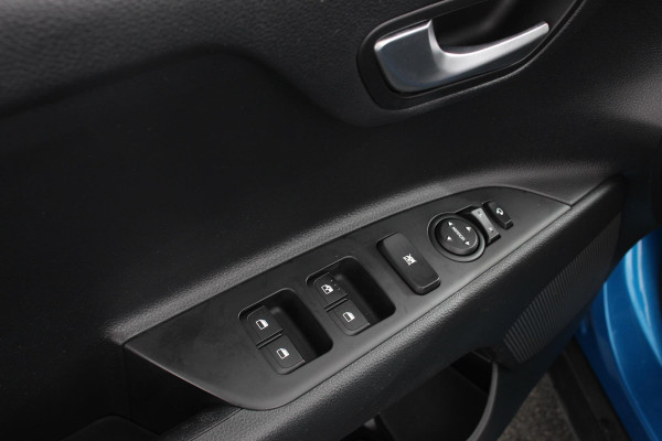 Kia Stonic 1.0 T-GDi 120pk DCT Prestige | Navigatie | Apple Carplay/Android Auto | Parkeersensor achter | Camera | Adaptive Cruise Control | Stoel-en stuurverwarming | Getinte ramen | Climatronic