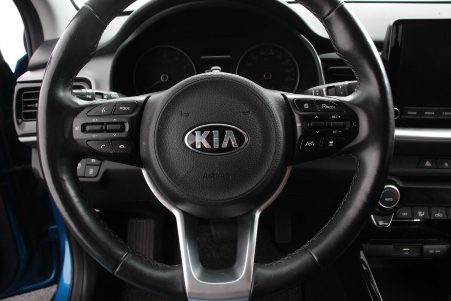 Kia Stonic 1.0 T-GDi 120pk DCT Prestige | Navigatie | Apple Carplay/Android Auto | Parkeersensor achter | Camera | Adaptive Cruise Control | Stoel-en stuurverwarming | Getinte ramen | Climatronic
