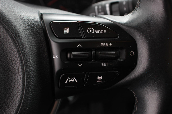 Kia Stonic 1.0 T-GDi 120pk DCT Prestige | Navigatie | Apple Carplay/Android Auto | Parkeersensor achter | Camera | Adaptive Cruise Control | Stoel-en stuurverwarming | Getinte ramen | Climatronic