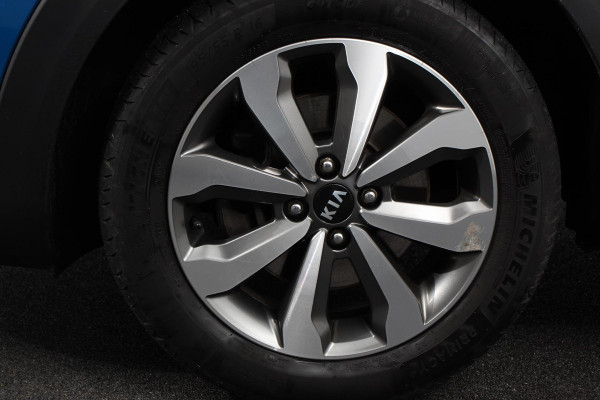 Kia Stonic 1.0 T-GDi 120pk DCT Prestige | Navigatie | Apple Carplay/Android Auto | Parkeersensor achter | Camera | Adaptive Cruise Control | Stoel-en stuurverwarming | Getinte ramen | Climatronic