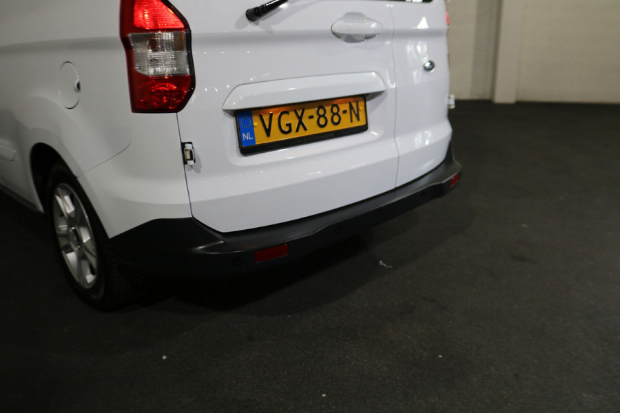 Ford Transit Courier 1.5 TDCI 100pk Limited Airco Navigatie Camera