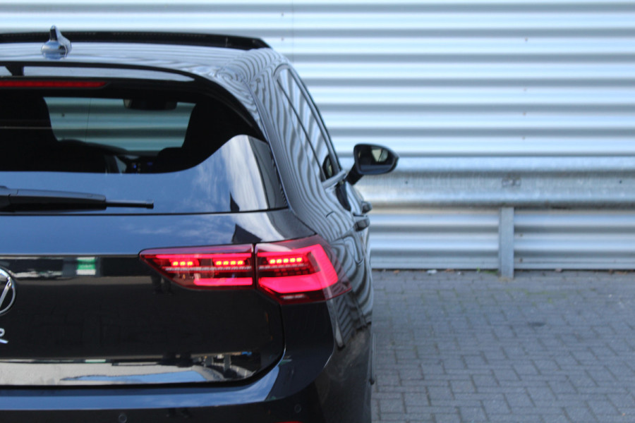 Volkswagen Golf 2.0 TSI 320pk R 4Motion DSG7 Clima Cruise Navi Camera Panoramadak HUD Akrapovic