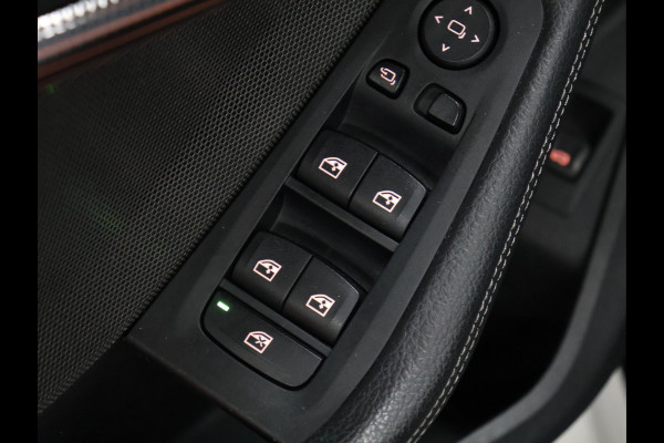BMW 1-serie 118i M-Sport High Executive Edition [M-CONTOURSTOEL, SCHUIFKANTELDAK, HARMAN KARDON, M-SPOILER, STOELVERWARMING, M-SPORT STEERING, NIEUWSTAAT]