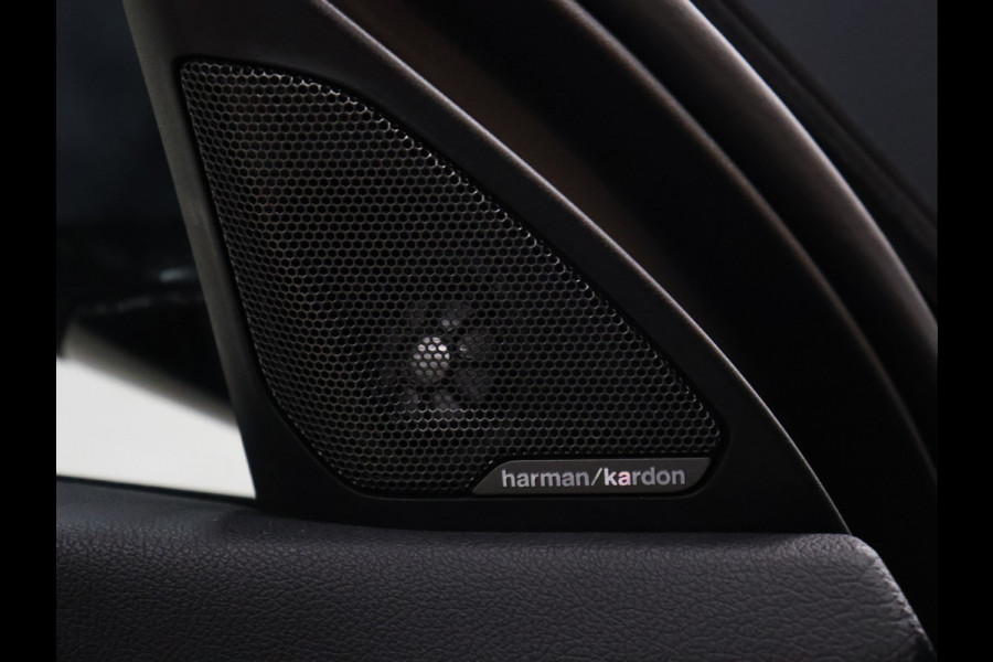 BMW 1-serie 118i M-Sport High Executive Edition [M-CONTOURSTOEL, SCHUIFKANTELDAK, HARMAN KARDON, M-SPOILER, STOELVERWARMING, M-SPORT STEERING, NIEUWSTAAT]