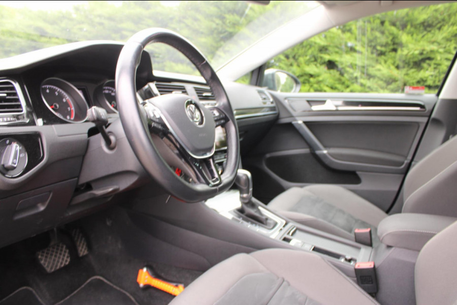 Volkswagen GOLF Variant 1.5 TSI Highline Business R-Line Automaat !!NIEUWBINNEN!!