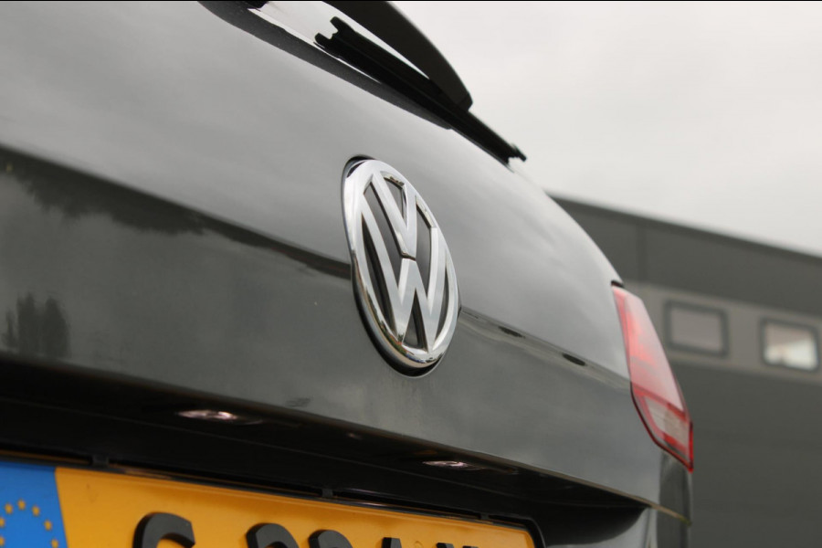 Volkswagen GOLF Variant 1.5 TSI Highline Business R-Line Automaat !!NIEUWBINNEN!!