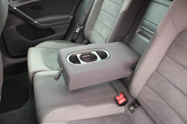 Volkswagen GOLF Variant 1.5 TSI Highline Business R-Line Automaat !!NIEUWBINNEN!!