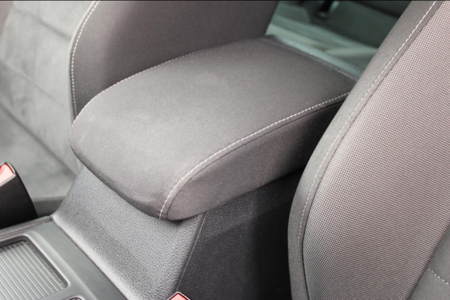 Volkswagen GOLF Variant 1.5 TSI Highline Business R-Line Automaat !!NIEUWBINNEN!!