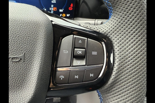 Ford Transit Custom 320 2.5 PHEV L2H1 MS-RT DC | SCI | 233pk | | Dubbele Cabine | Dubbele zijschuifdeur | Inklapbare trekhaak | Navigatie systeem | Adaptieve LED koplampen met verblindingsvrij grootlicht | Bekleding zijwand en achterdeuren (volledig)